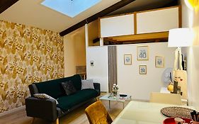 Le Saint-Lazare Appartement Au Calme Intra Muros