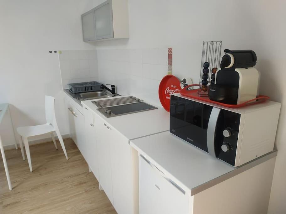 Le Saint-Lazare Appartement Au Calme Intra Muros Avignon Exterior foto